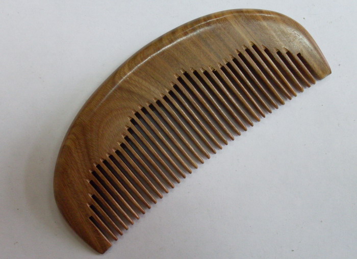 Гребень это плоская. Расческа деревянная. Расческа из дерева. Расческа для волос из дерева. Расческа из природного материала.